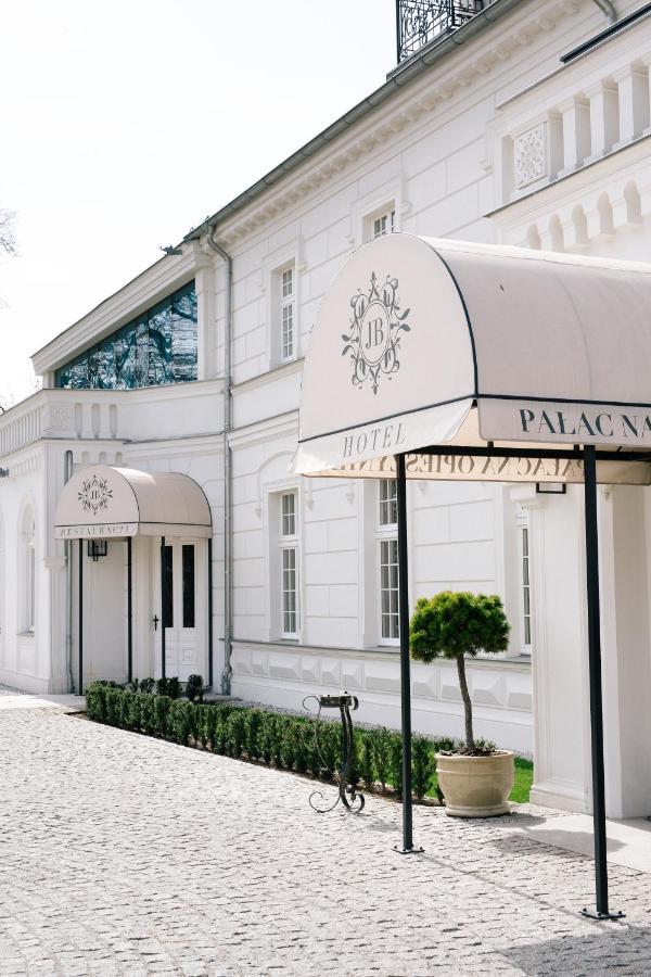Palac Na Opieszynie Września Exteriér fotografie